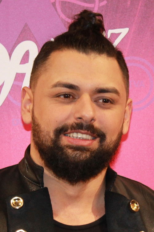 Joci Pápai as Zsűri