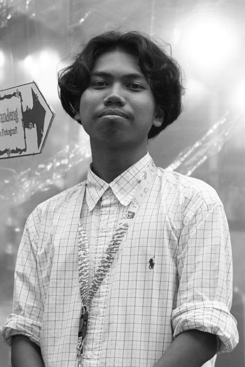 Abduh Lathif as Ojol Man