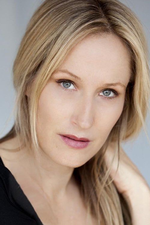 Sabrina Reeves as Press Secretary