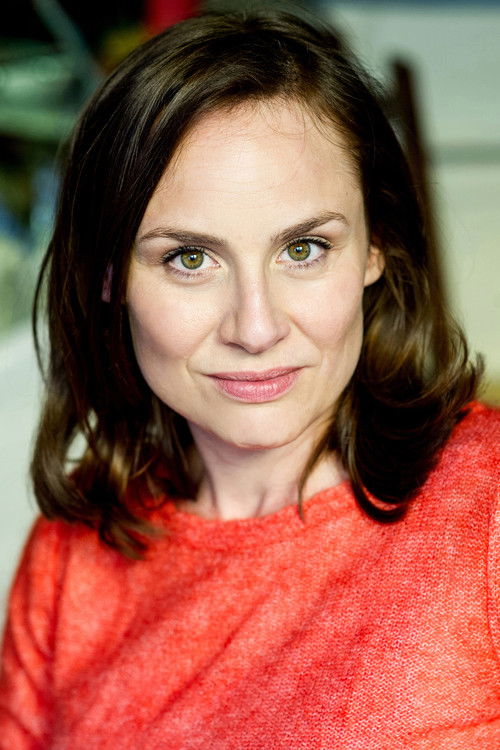 Daniela Holtz as Sigrid