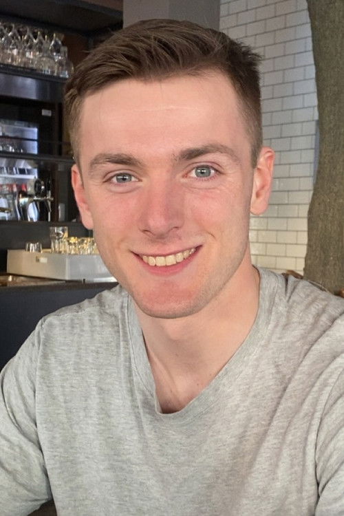 David Vikesland as Christer