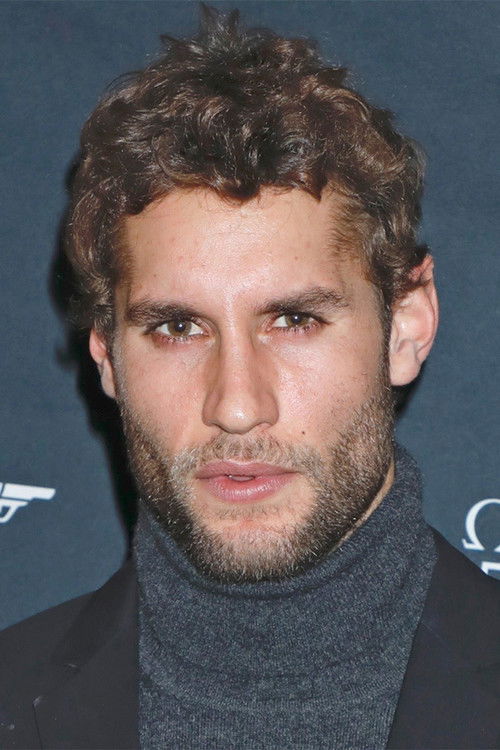 Franco Noriega as Juez