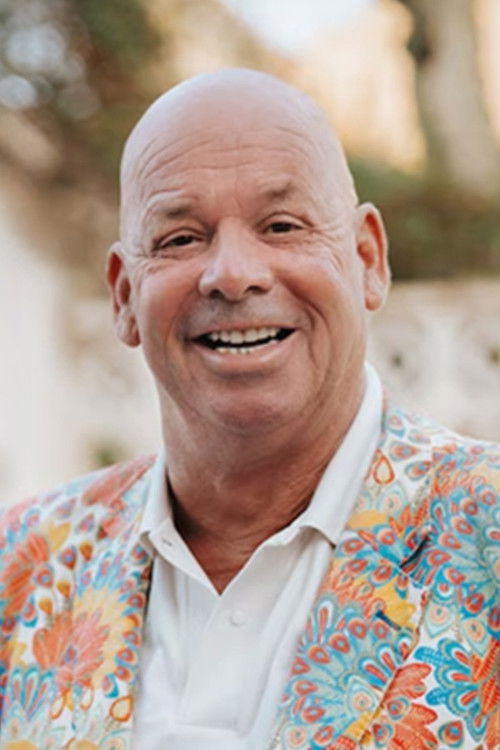 Jean-Paul Schoons as Self - B&B owner of Casa Rural Jijona in Spain (Jijona)