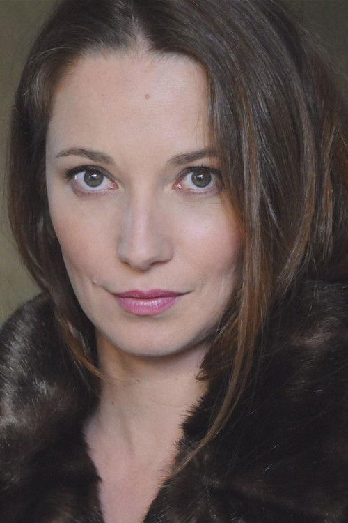 Emmanuelle Wion as Julie