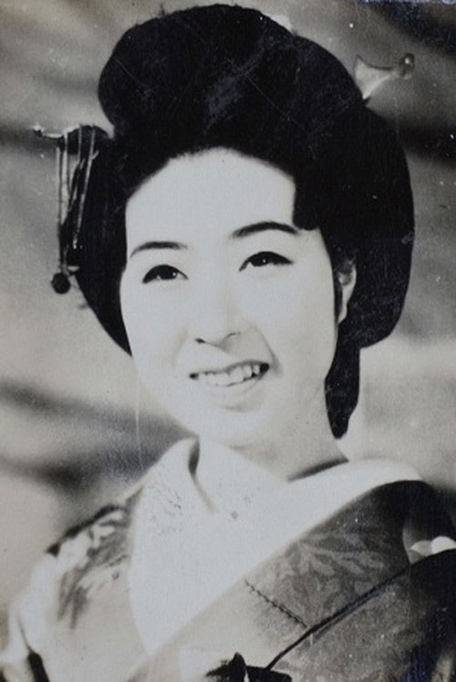 Ryūko Azuma as 