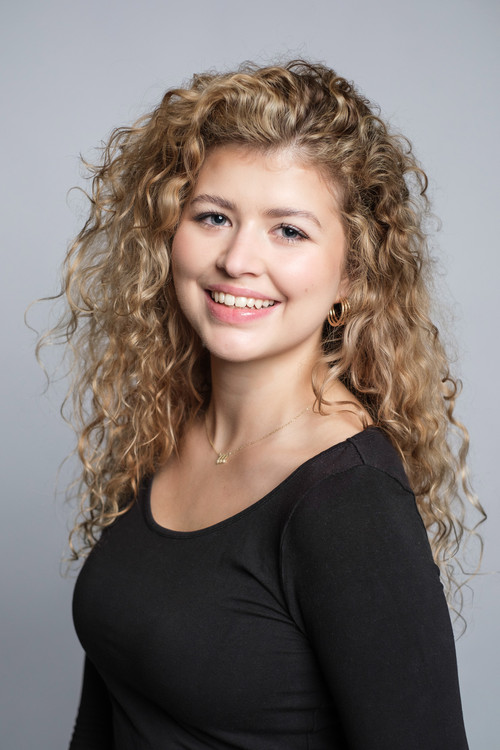 Sandra Naum as Marlene