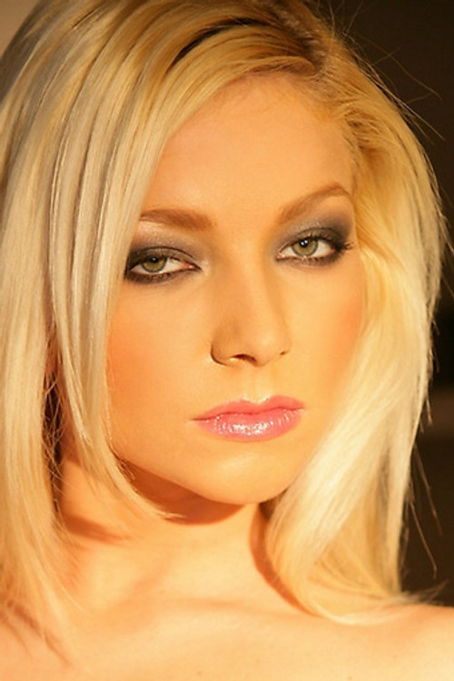 Aneta Head as (as Karolina)