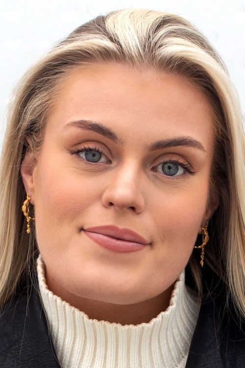 Nora Svenningsen as Self - Participant