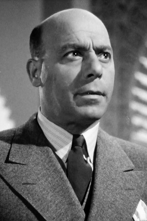 Kurt Katch as Dr. Gustav Zoomer