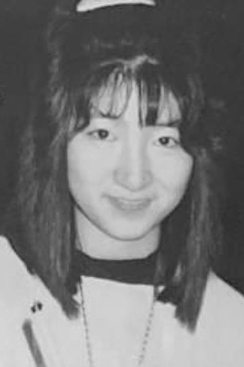 Itsumi Shikata as Shima