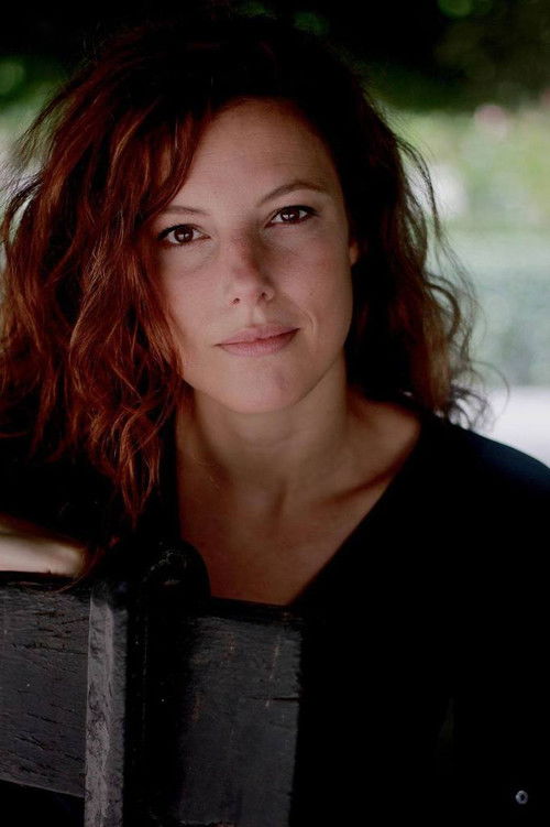 Hélène Degy as Diane Giraud