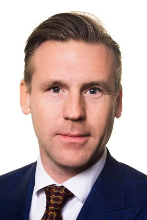 Cornelius Löfmark as Gustav Olofsson