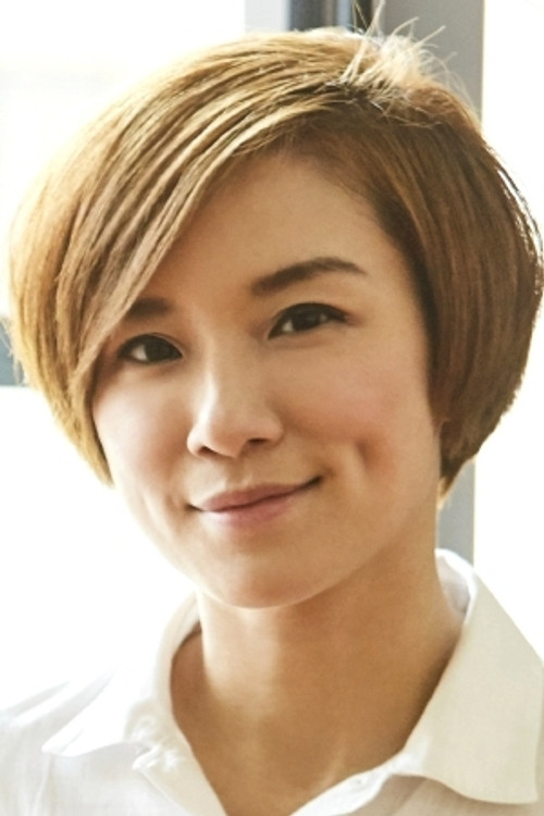 Angel Wong Chui-Ling as Janis