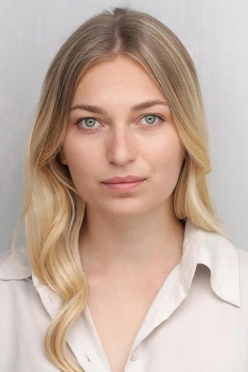 Moah Madsen as Cinéaste