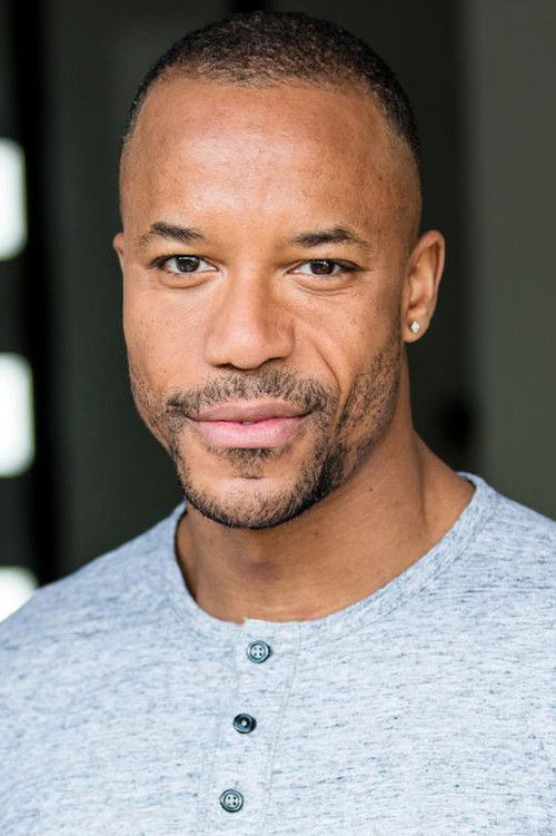 Thorian Jackson De Decker as Cyril