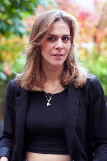 Sarah Kim Gries as Vanessa