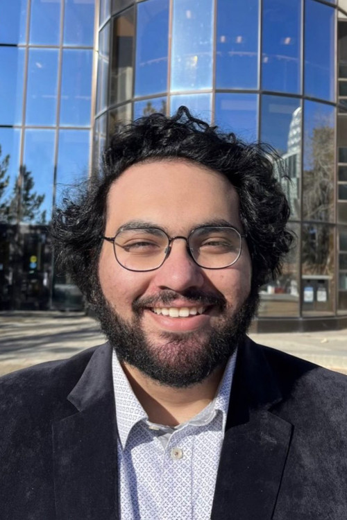 Mickail Hendi as Frankis