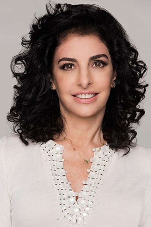 Antonia Frering as Bárbara