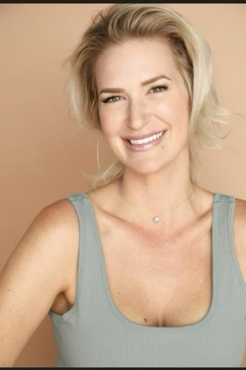 Lauren Kravchenko as Selena