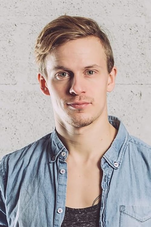 Konsta Hietanen as Lauri