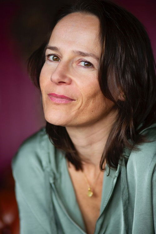 Sabine Urban as Narrator