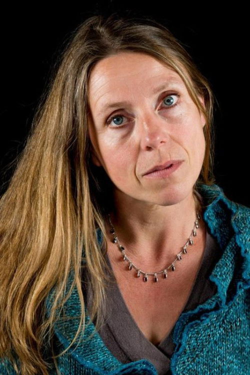 Céline Poli as L'infirmière