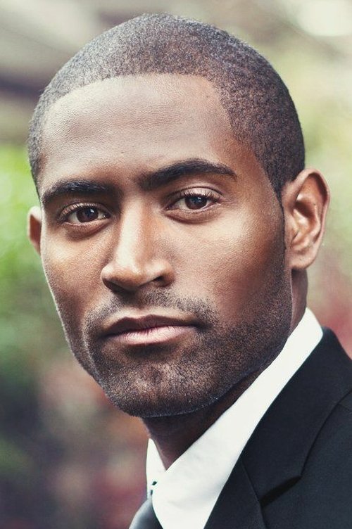 Thomas Cadrot as Richard Carter