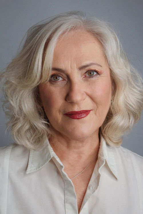 Pilar Blanco as Pili