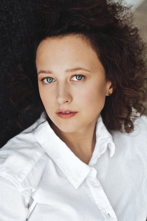 Agnieška Ravdo as Saulė