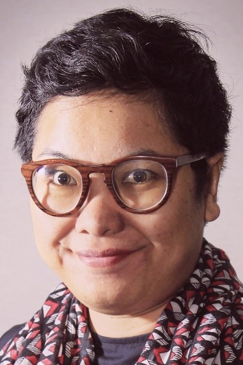 Sammaria Simanjuntak as Female Election Reporter