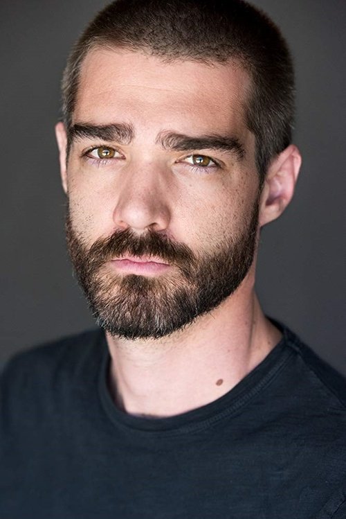 Devin Bonnée as Craig