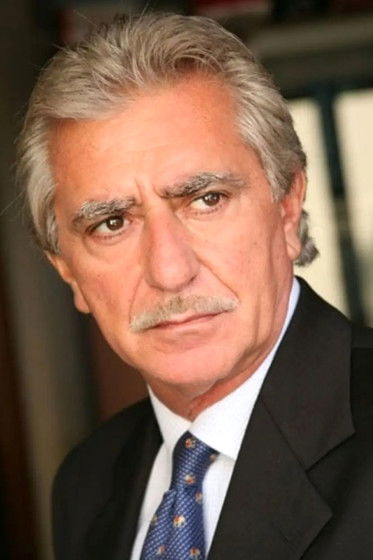Luigi Nicolosi as avvocato