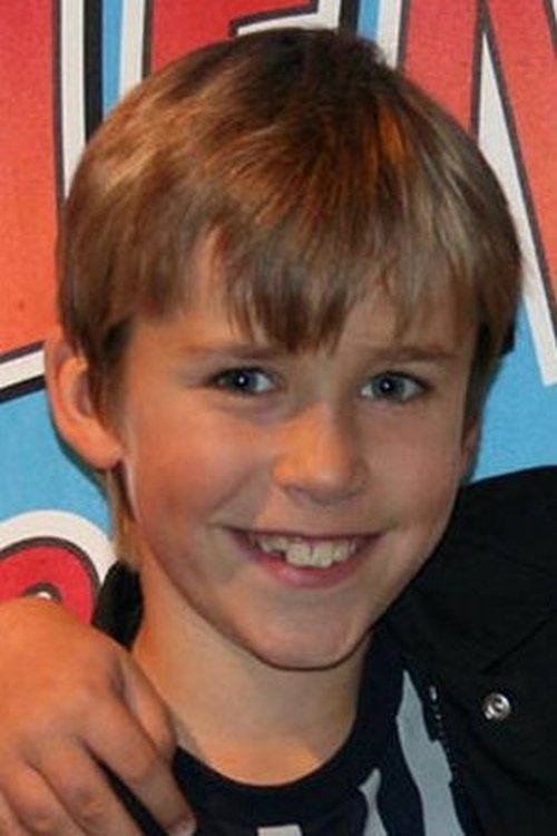 Adrian Grønnevik Smith as Lillebror