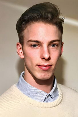 Benjamin Dangel as Adi