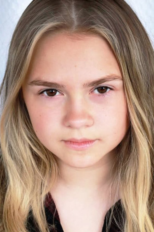 Gracie Prewitt as Young Gemma