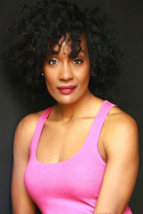 Cycerli Ash as Detective Stark