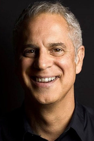 Mike Capozzola as Barry Kane