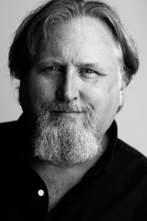 Alex Osinski as Joe the Cop