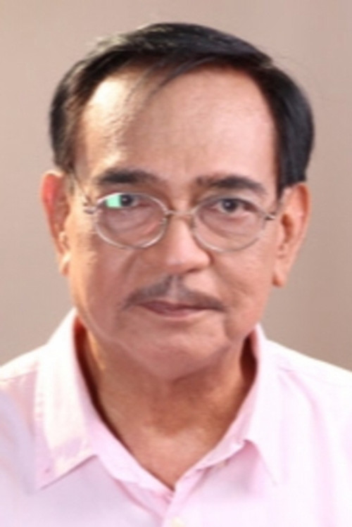 Tommy Abuel as Manny Velez