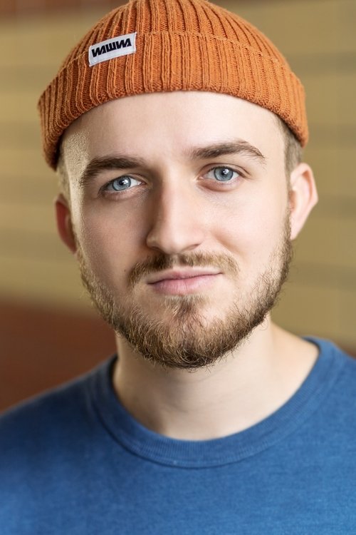 Oscar Hewitt as Rufus