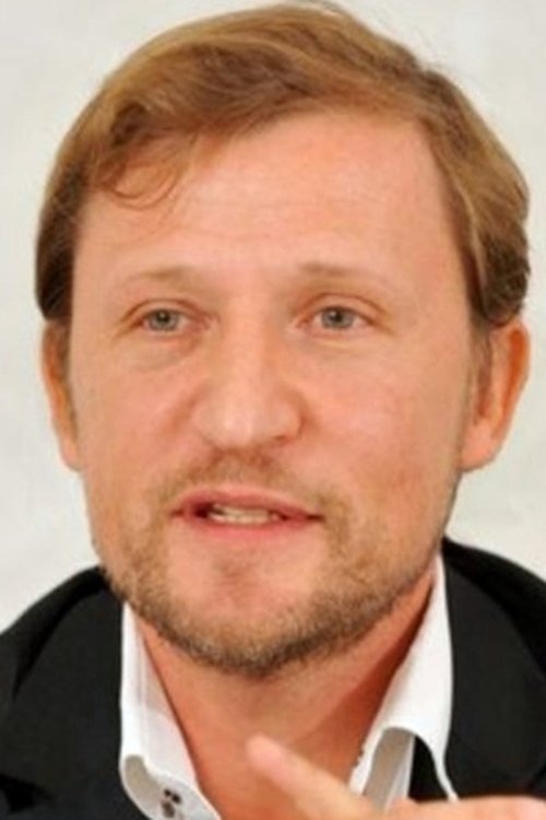 Patrick Quinet as Maréchal