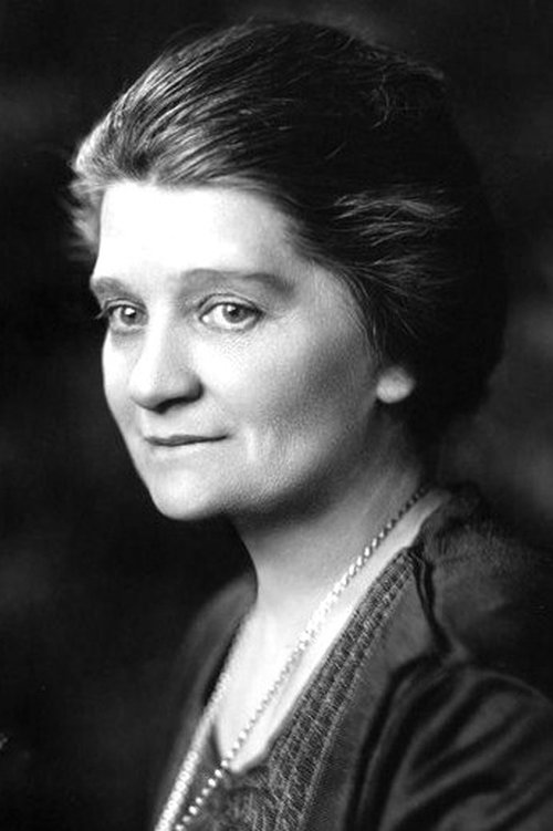 Lucy Beaumont as Tante Ilde