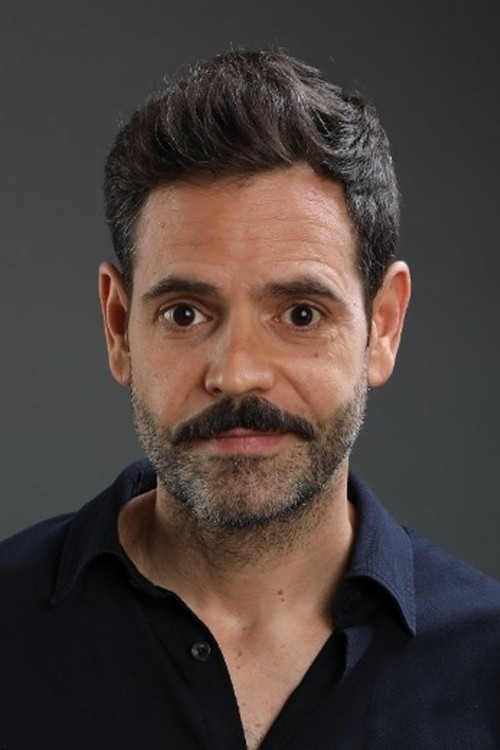 Daniel Ferrándiz as Fuso Negro