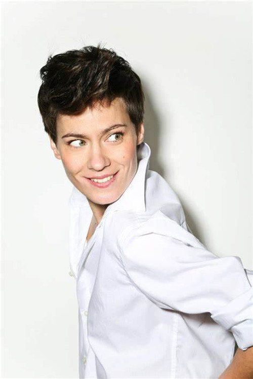 Dora Fišter Toš as Morana