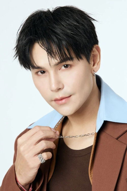 Phromphiriya Thongputtaruk as Kokiat [Police captain]