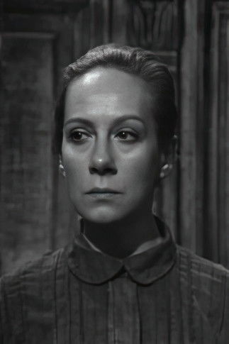 Odette Piquet as Marie