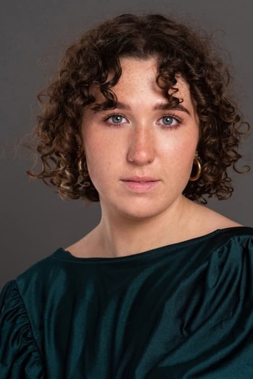 Esmé Kingdom as Maggie Timbs