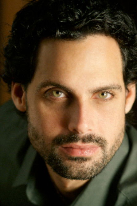 Jesus Guevara as Antonio