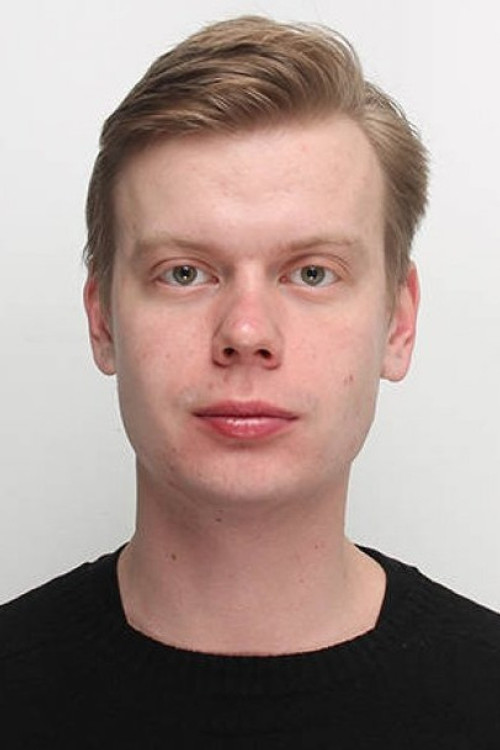 Ivar Murd as Herbert Murd