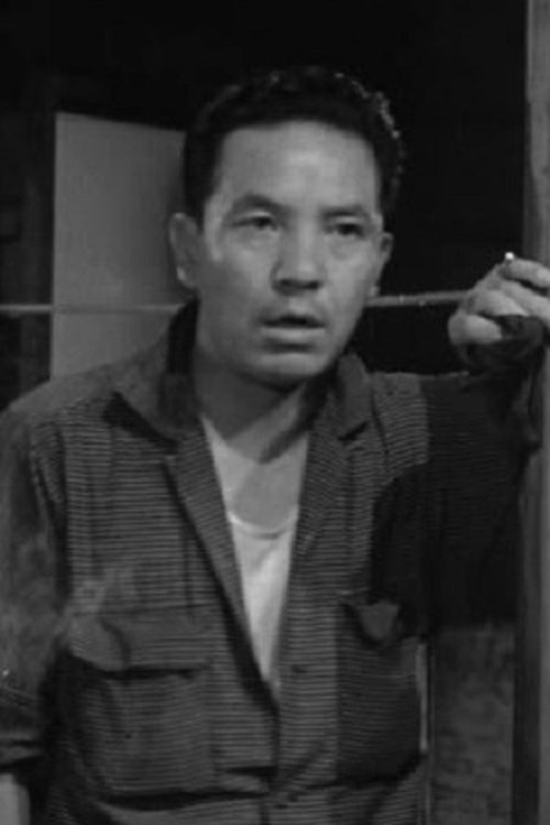 Zenji Yamada as Toyogorô